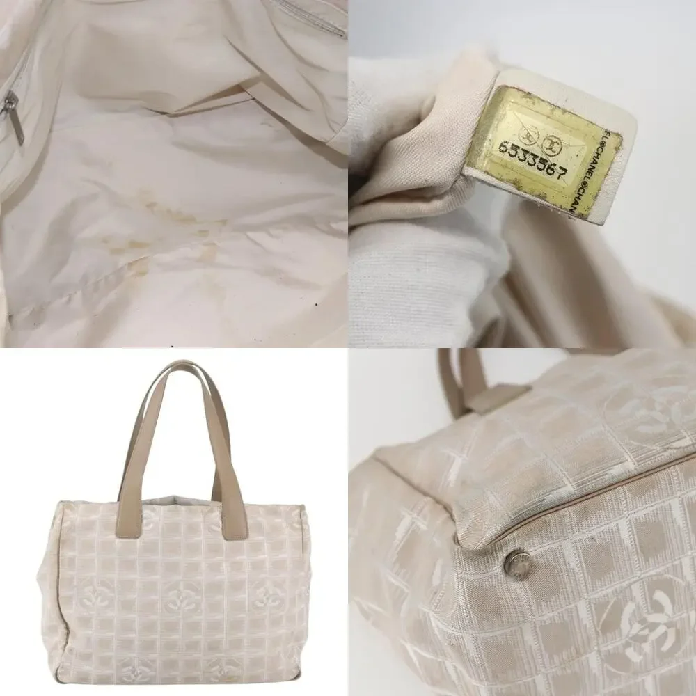 Chanel Gabrielle Classic Flap Handbag - Picture 5 of 7